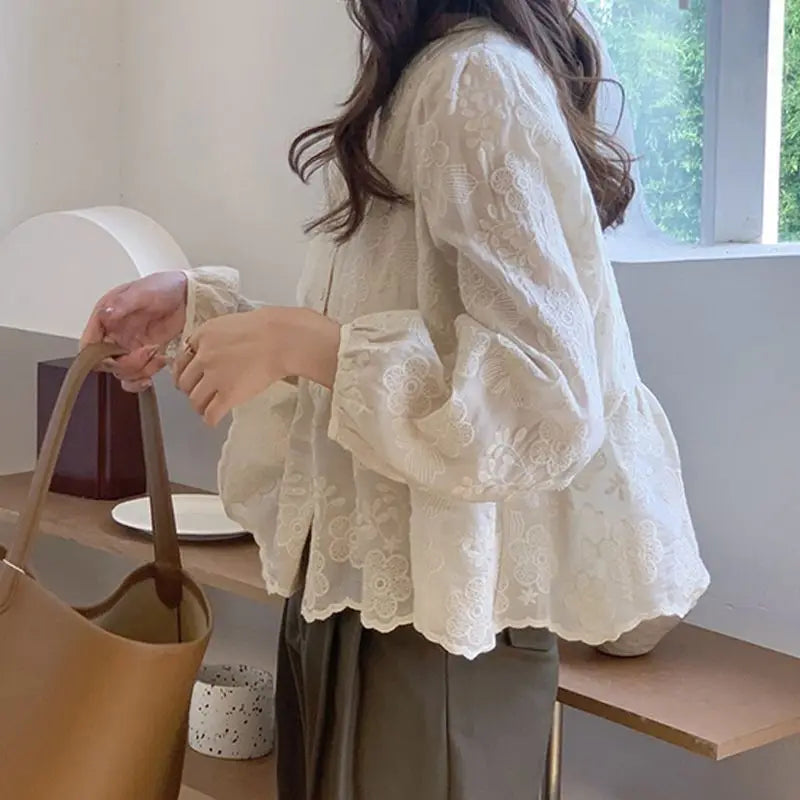 Women Elegant Loose Floral Embroidery Design