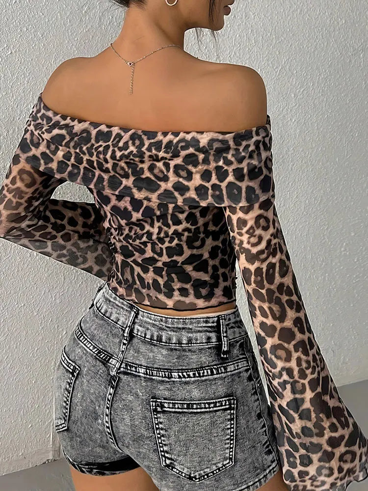 Leopard Printed Flare Sleeve Tees
