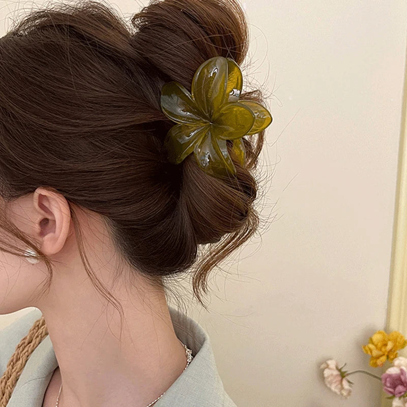 Women's Egg Flower Hair Claws Clips Crab Shaped Lightweight Plastic Hair Clips Large Hairpins Ponytail Fashion Hair Accessories