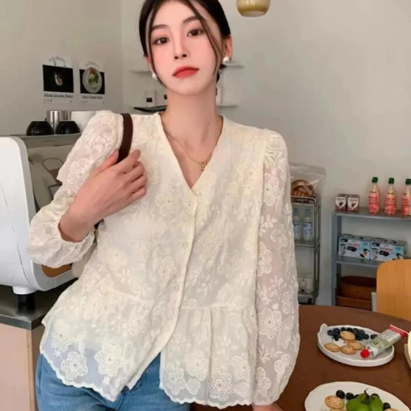 Women Elegant Loose Floral Embroidery Design