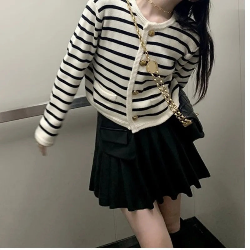 Winter Thick Stripe Knitted Cardigan O-neck Long Sleeve Crop Tops