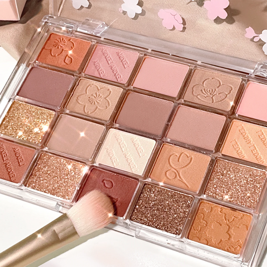 20-Color Eyeshadow Palette – Shimmer & Matte
