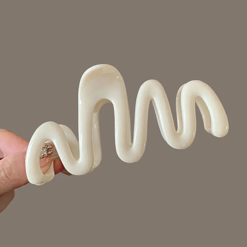10.5cm Wave Crab Claw Clips Women Korean Plastic Shark Hair Clips Geometry High Ponytail Barrette Hairpin Girl Hair Accessories