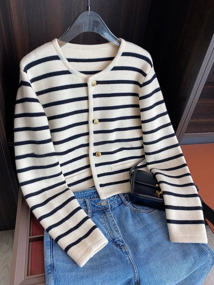 Winter Thick Stripe Knitted Cardigan O-neck Long Sleeve Crop Tops