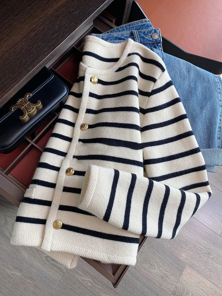 Winter Thick Stripe Knitted Cardigan O-neck Long Sleeve Crop Tops
