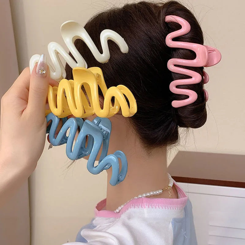 10.5cm Wave Crab Claw Clips Women Korean Plastic Shark Hair Clips Geometry High Ponytail Barrette Hairpin Girl Hair Accessories